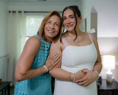 bride-and-mother-candid-portrait-wedding
