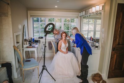 Professional mobile makeup and hairstyling in South Surrey for a flawless look 