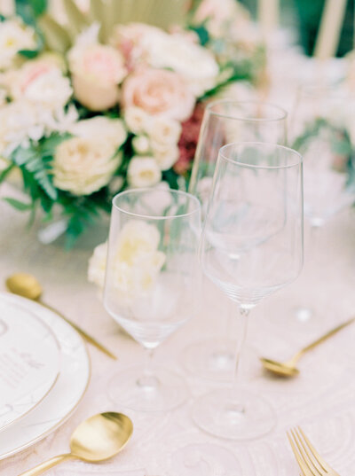 Beautiful wedding reception tablescape