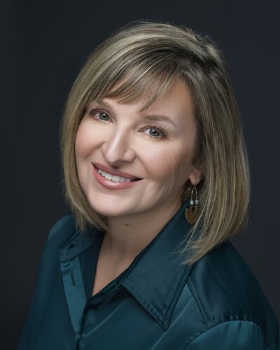 oksana_foldager_anchorage_headshot_photographer_1393