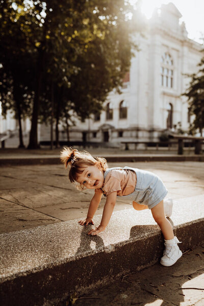 SIMPLESTORIES-08493