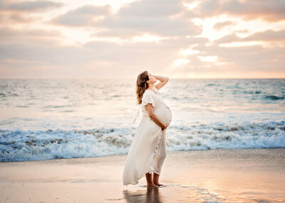 Beautiful maternity photo by San Diego maternity photographer, Tristan Quigley Photography