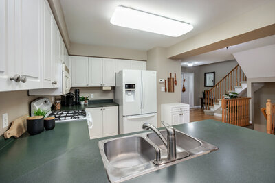 964 Grandlea kitchen (4)