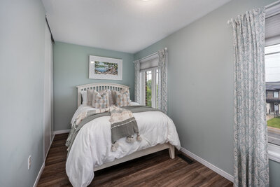 9-571 Longworth bdrm 3 (3)