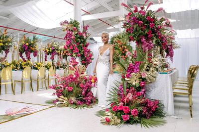 Lush, tropical, bridal idea