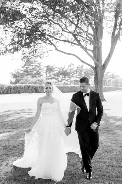 Long Island Luxury Wedding Photographer, Long Island Classic TimelessWedding Photos, Garden City Country Club