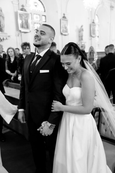 Bride and groom portrait during ceremony | Montreal wedding photographer