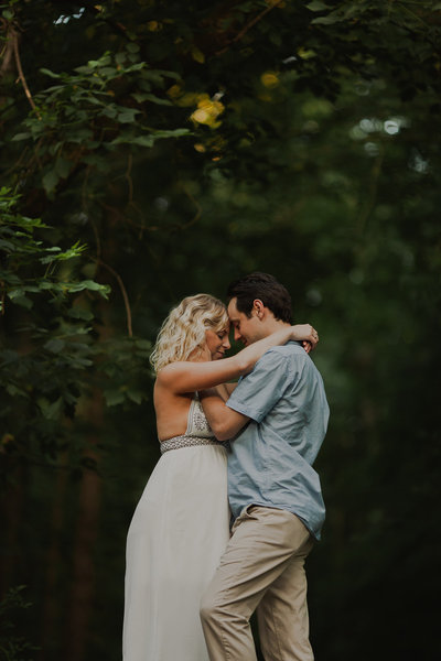 8_Maryland-Summer-Boho-White-Dress-Maternity-Couple-Woods