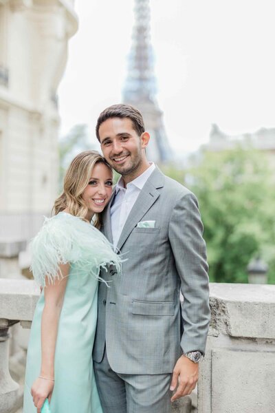 Photo mariage couple sous saule pleureur Normandie