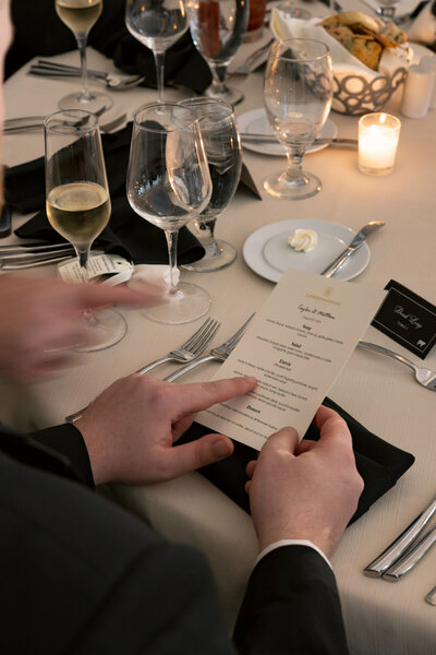 Aspen-Avenue-Chicago-Wedding-Photographer-London-House-Fleur-Inc-Ultimate-Bride-TVKMusic-Aspen-Avenue-Romantic-Timeless-87