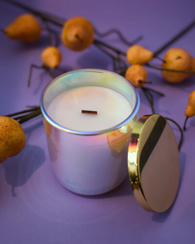 sun-and-moon-garden-botanicals-fall-saffron-tobacco-candle-3