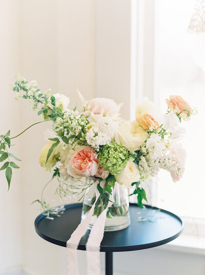 white and pink bridal bouquet