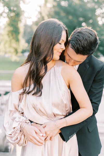 Lovely Engagement Session at the Memphis Brooks Museum - Memphis Wedding Photographer