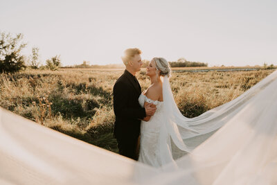 modern fall wedding in minnesota at white barn