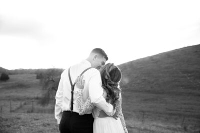 Groom kissing bride at Tennessee elopement wedding