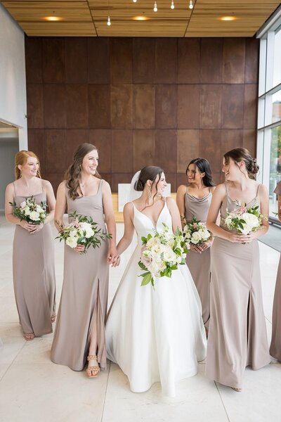 Downtown-Greenville-SC-Spring-Wedding-at-Avenue_2208