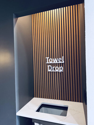Towel drop station at Salix