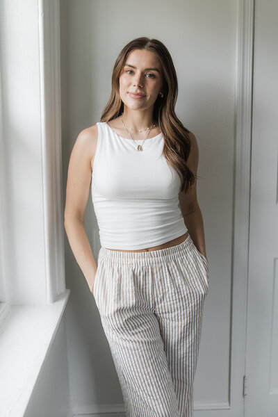 Alyssa is a hair stylist at Moxie Hair Studio