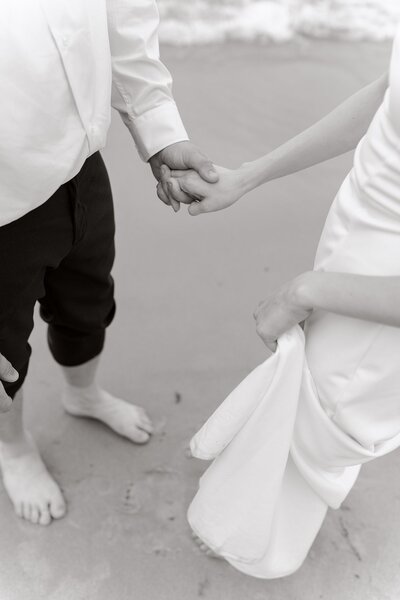 North-Avenue-Beach-Chicago-Engagement-Photos-By-Chicago-Catholic-Wedding-Photographer-_0004
