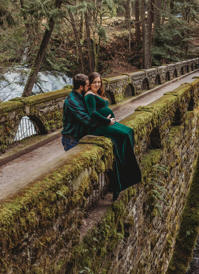 Maternity photo session in Bellingham, Washington, Pacific Northwest.