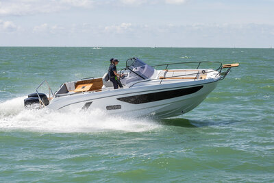 beneteau flyer 9 sundeck