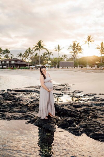Hawaii Babymoon beach session