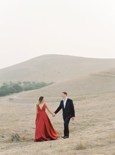 Kirsten+PeterCoyoteHillsRegionalParkEngagementSessionSneakPeeks-CassieValentePhotography0071