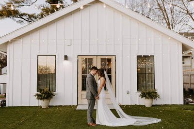Des Moines Iowa Wedding Venues with pricing