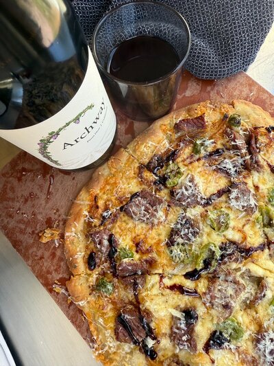 steak flatbread pizza with pinot balsamic glaze