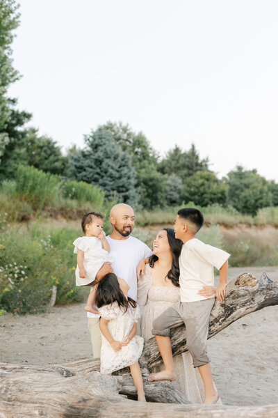 Family of 5 outdoors for Toronto Family session