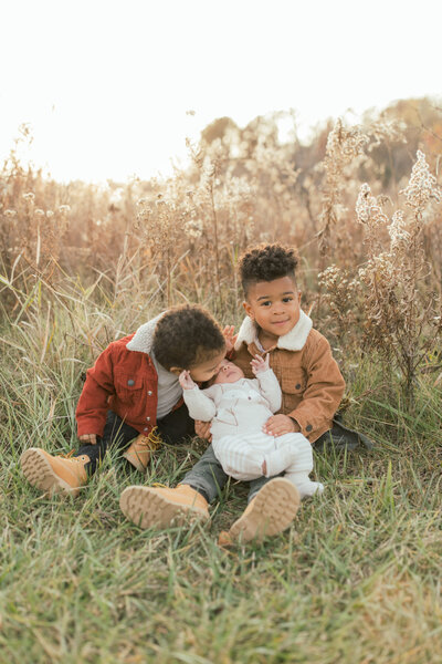 family newborn session during golden hour pleasant prairie, wisconsin photographer