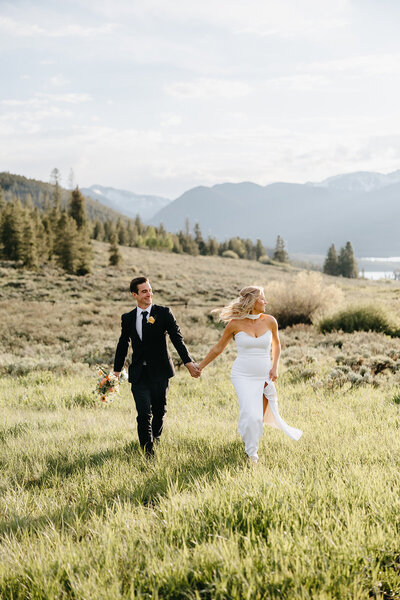 beach wedding direct sun