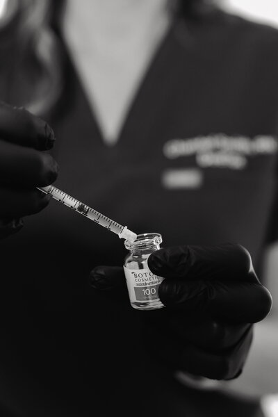 Luxury Aesthetic Clinic Social Media Content for DeeTox 3