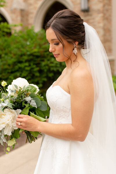 Timeless and candid wedding photos in Indianapolis and beyond