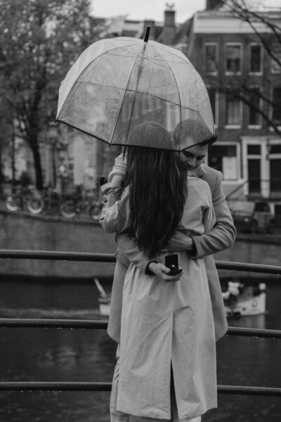 romantic-couple-photo-session-in-amsterdam-inhousecapture