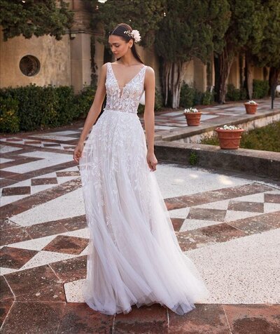 pronovias elara