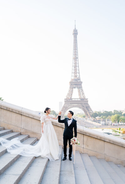 Paris  wedding couple with Eiffel Tower background