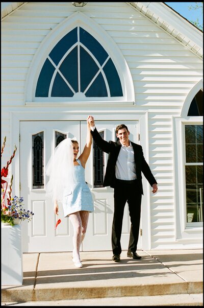 styled vintage elopement shoot on film - Stacey Vandas Photography9