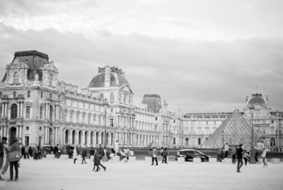 Jacqueline Anne captures Paris on Film