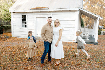 Wake Forest Photographer, Raleigh Newborn Photos, Raleigh Photographer, Wake Forest Family Photographer , Karina Thomson Photography Family and Newborn Photographer