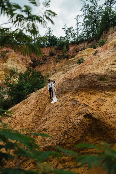 redbluffelopement-109