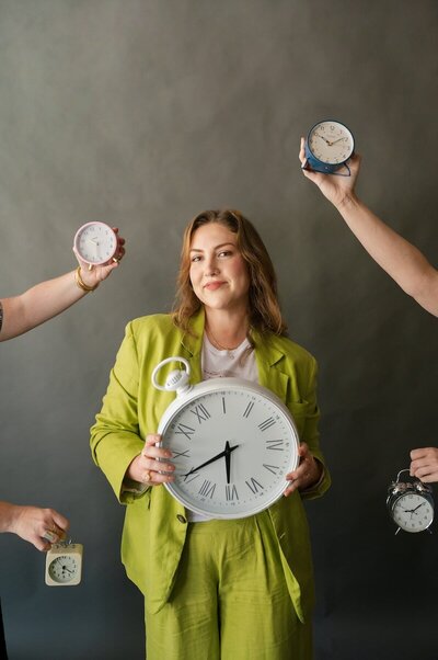 OftheHour_BrandStudio_Devyn_Voorheis_Websites_Photography_Raleigh_NC_Founder_Creatives_AuthenticBranding-103