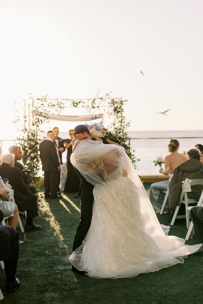 brittany-pannebaker-tampa-florida-destination-wedding-photographer-wedding-amanda-and-josh-clearwater-opal-sands-206