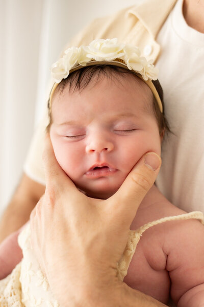 lifestyle-newborn-studio-session-parents-queens-ny