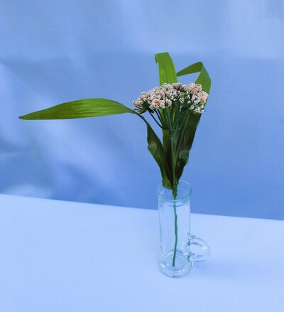 bud glass vase for rent
