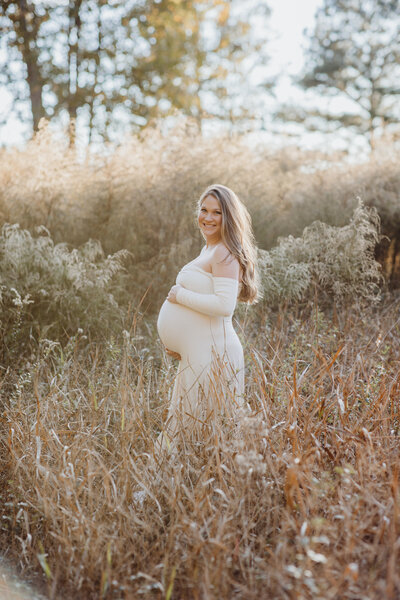 Best Week for Maternity Photoshoot - Oxana Alex Photography