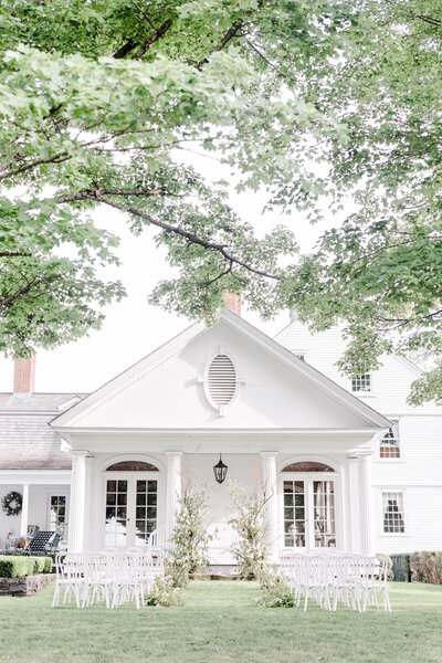 white house at Smith Farm Gardens