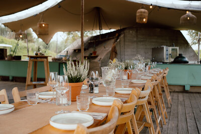 Diner opstelling bij trouwlocatie Fort de Gagel in Utrecht