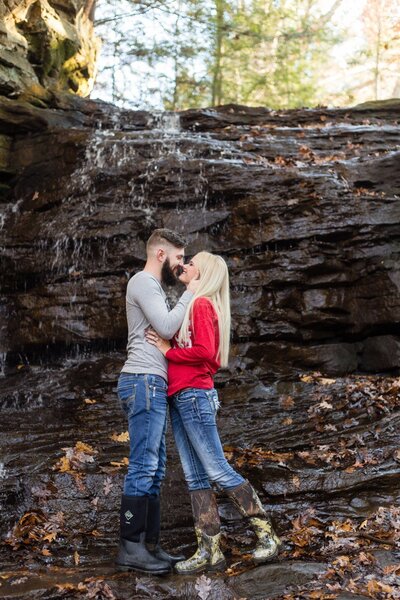 larry-miller-photography-delaware-ohio-engagement-photography_0015