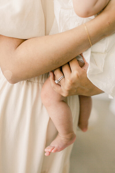 Orange County Minimalist and Natural Newborn Baby Photographer in-home shoot in Irvine